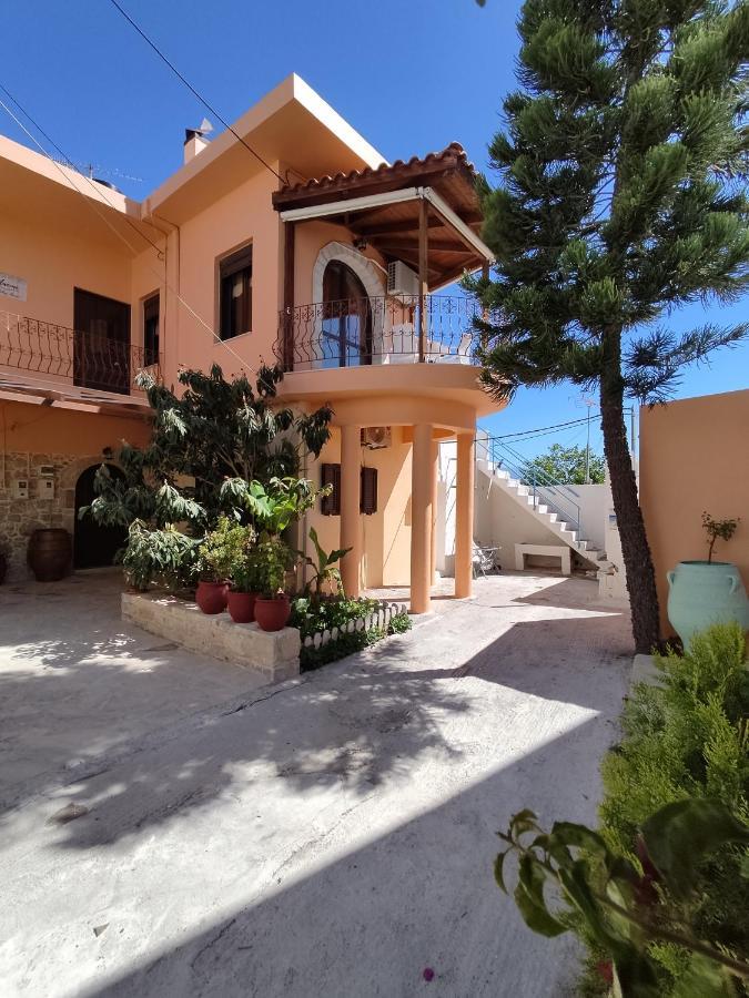 Anemi Villa Kamilári Kültér fotó