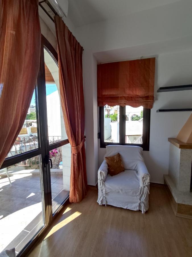 Anemi Villa Kamilári Kültér fotó